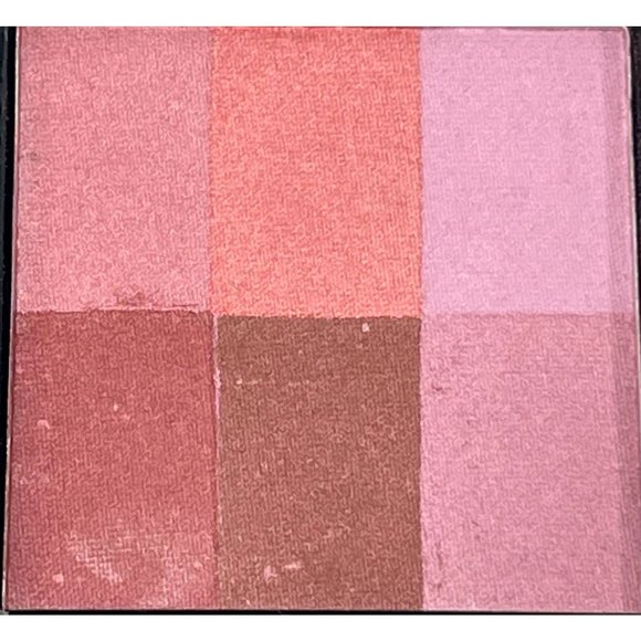 Kleancolor - Bashful Glow Luminous Finishing Powder - # 02 Plum - Picture 4 of 6